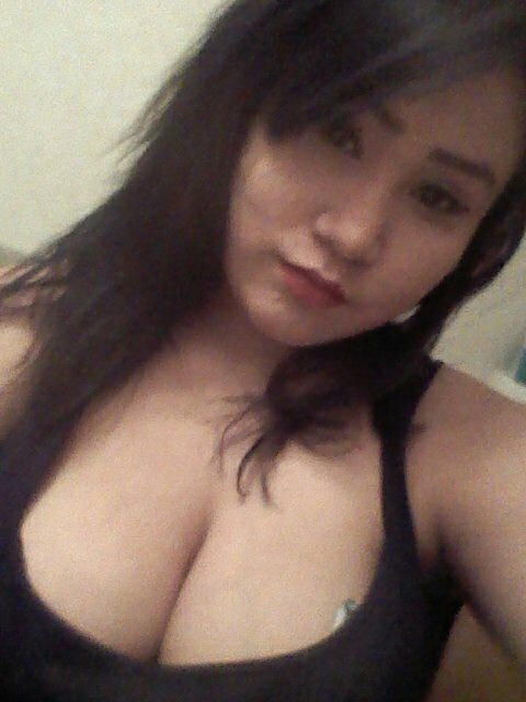 sexynativewomen: Wow love her curves