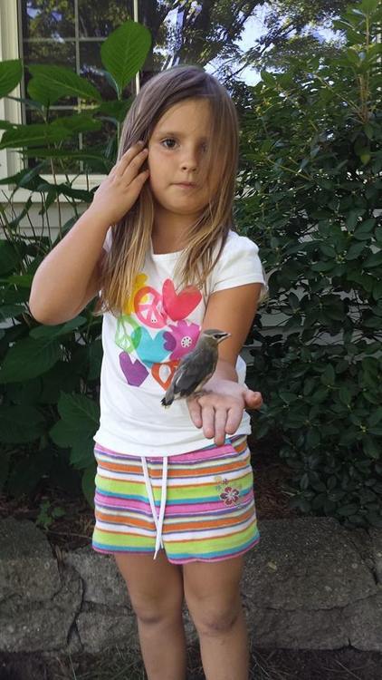 trainhardbestrong:  hannahroad:  hannahroad:  hannahroad:  Miley: “Dad I have something