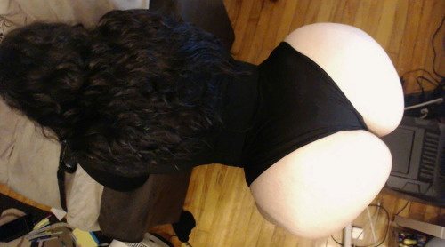 twerkvision: More ass otw, submissions welcome.  Please Reblog and like. #Twerkvision on Instagram