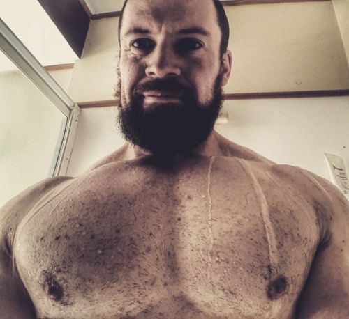 beastpup:  Showerbull.   #pecs #bullpup #vanity #nipples #bodybuilder #shower