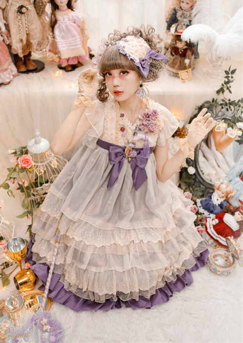 lolita-wardrobe:  New Release: 【-Angel’s Gift-】 Vintage #ClassicLolita JSK◆ Shopping Link >>> https://lolitawardrobe.com/baby-ponytail-angels-gift-vintage-classic-lolita-jsk_p4866.html