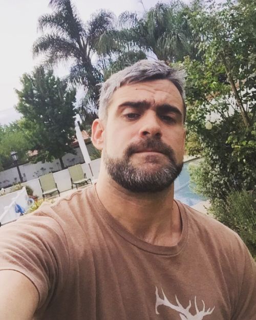 beardburnme:  “All ready for 2016 #endoftheyear #parentshouse #celebrate #baires #Argentina #beardsofinstagram #beardedlife #wishes #love #instagood” by @elmurci on Instagram http://ift.tt/1OzzSbr