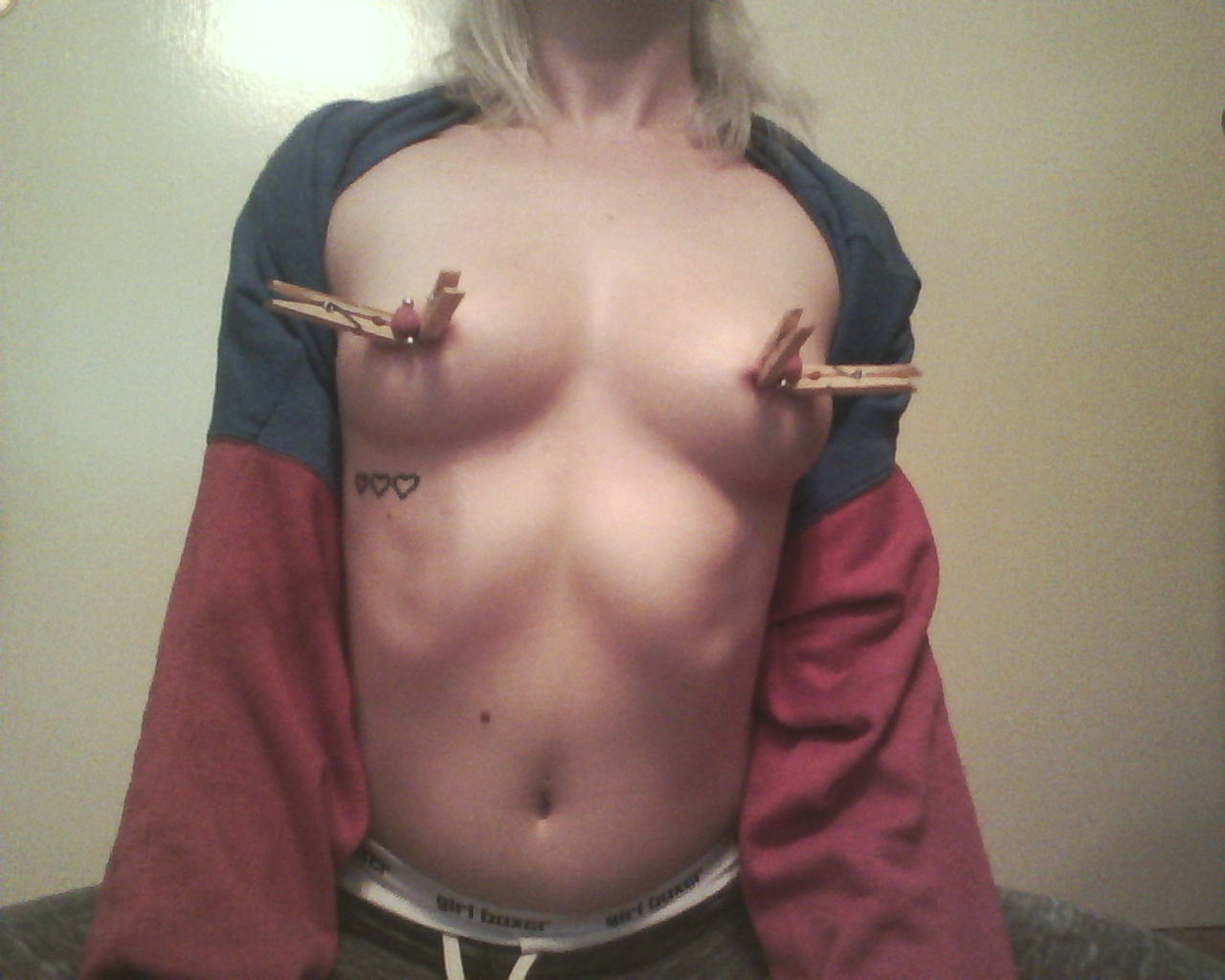 thatsexgirl:  Playing with a new camera set up.  Plus, it was cold….  Ya, I love