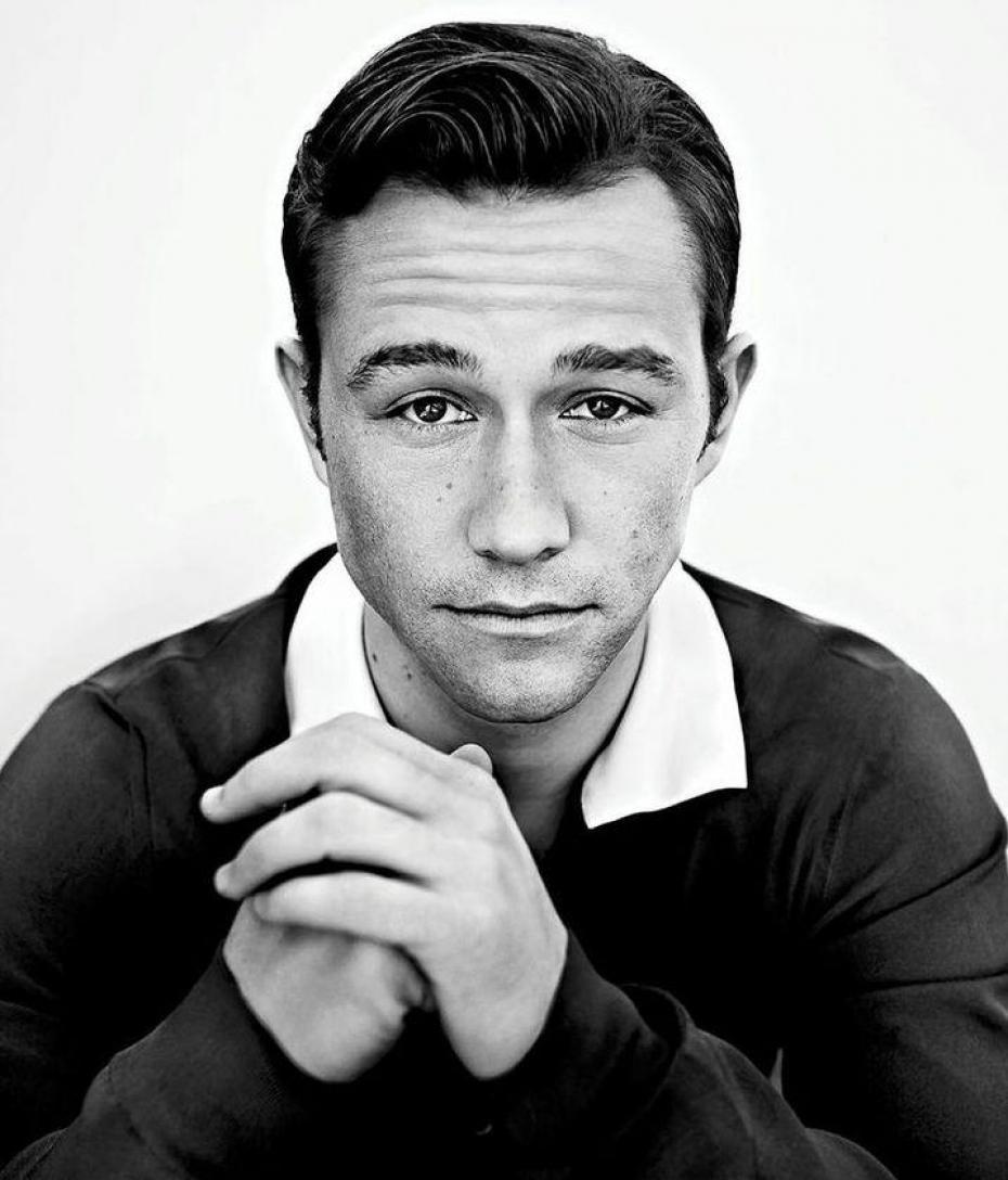 Maszületettfaszi:   Joseph Gordon-Levitt (1981)Eredet, A sötét lovag: Felemelkedés,