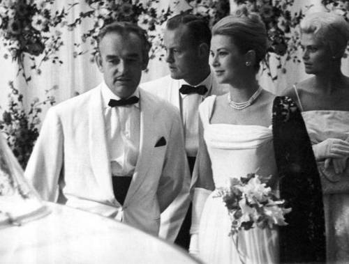 graciemonaco:  August 8, 1960 Prince Rainier III and Princess Grace of Monaco appeared for the first