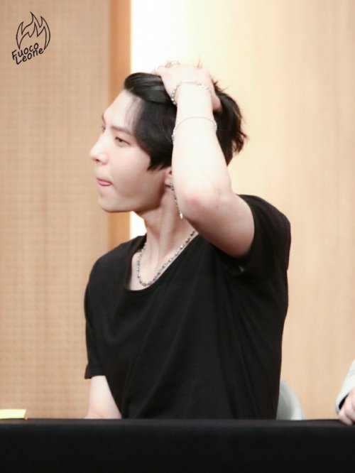 prince-taekwoon:do not edit | © Fuoco Leone