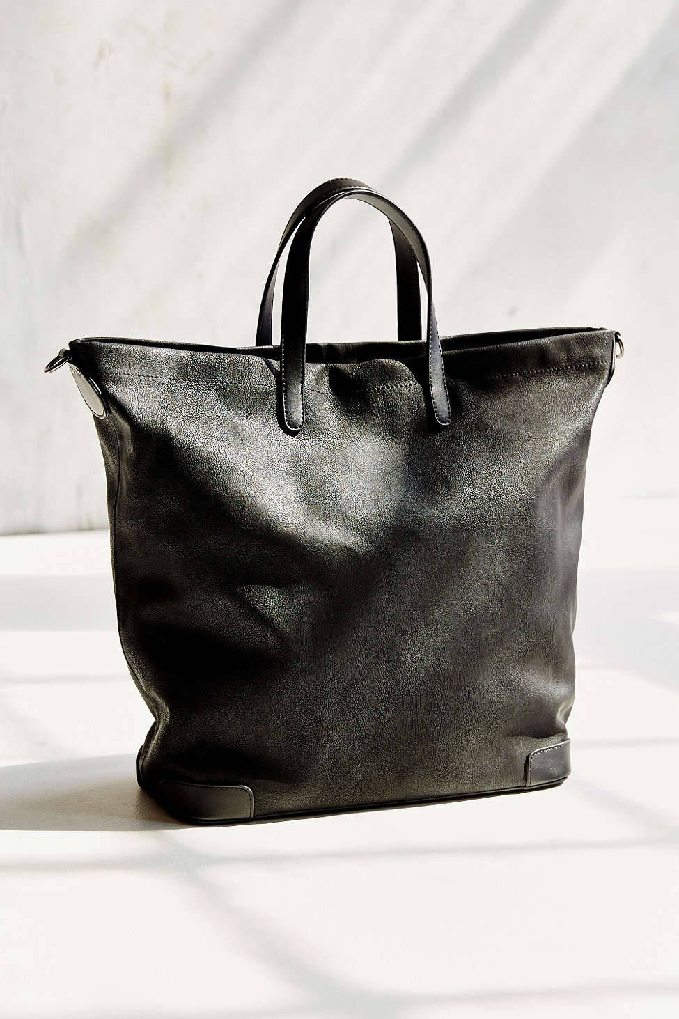 urbnite - Pebbled Tote