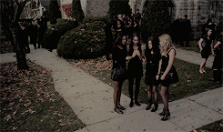 theliarsdaily:every episode of pll: 1x01♡ pilot “not everyone dreams of making it in Rosewood. some 