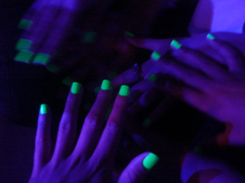 sicsen:  Glow Blog