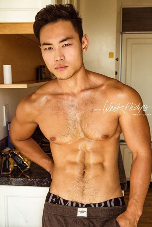 jimmybtm: topmannice: smoke-funtime: 帥 帥 濕了⋯!！