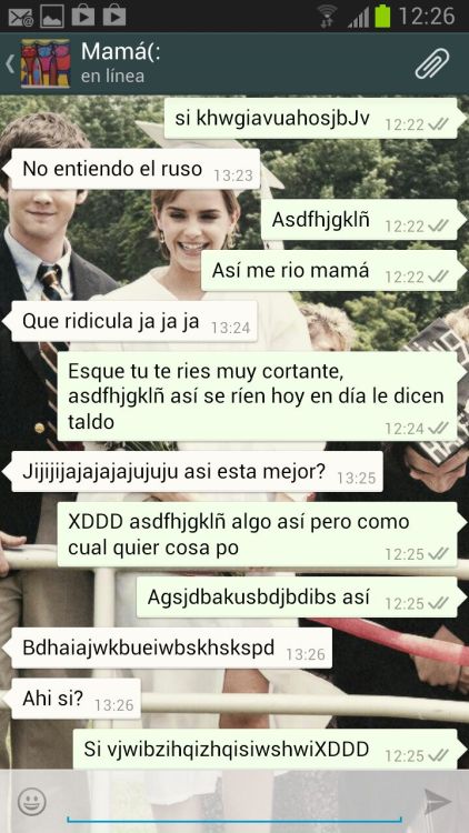 muchos-conocidos-y-ningun-amigo:  Mi mamá aprendiendo a hacer un taldoXDDDDD asdfhjgklñ 