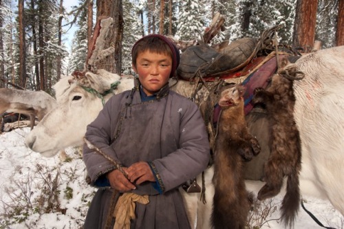 visualreverence:Hamid Sardar-Afkhami’s photos of the Dukha “Reindeer Herders”Photographer Hamid Sard