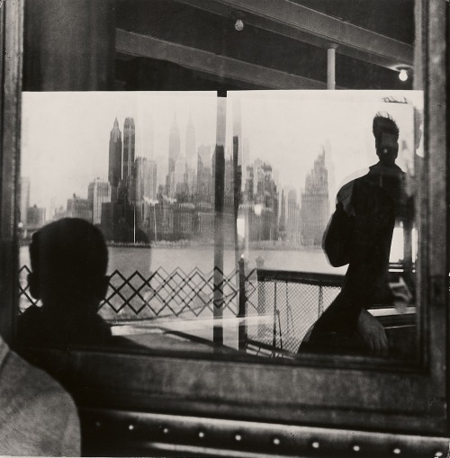 casadabiqueira:  Staten Island Ferry, New York  Louis Faurer, 1946