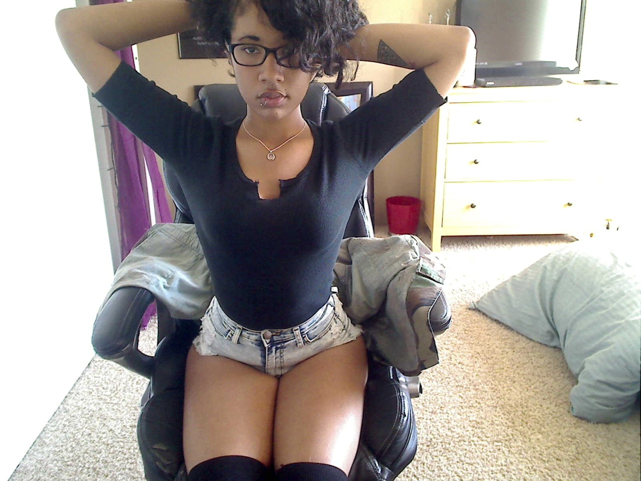 te-amo-corazon:  elusivemulatto:  elusivemulatto:  I guess I can participateKnow