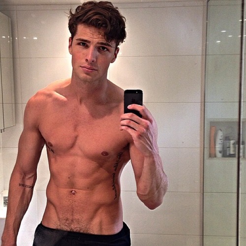 The crazy selfies of gorgeous Edward Wilding. Love this guy.