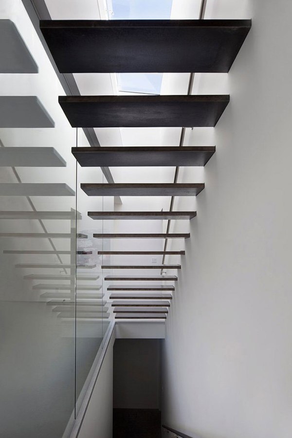 nonconcept:  Findlay Residence, located in the North Vancouver, Canada by Splyce