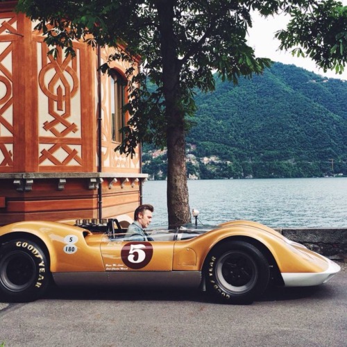 hotrodzandpinups:Elvis’s McLaren M1