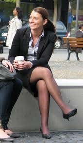 Getting very hard watching sis enjoy a coffee with a friend……I know her cunt is wet an