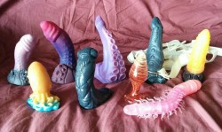 gerbilfluff:  CHOOSE THE FORM OF THE DESTRUCTORRRR. no but really I love the Internet sometimes, youguys. There’s not one thing in this whole gorgeous stash I could’ve picked up at the Mom ‘N Pop’s Monster Dong Shoppe down the corner. …Also