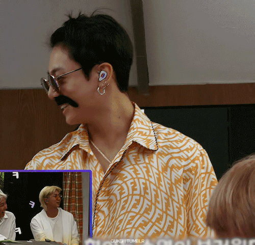 Random Gifs Of Jungkook (9/)