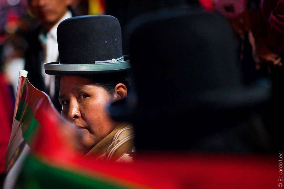 Woman during the demonstration against the change of the constitution in La Paz, Bolivia, 21st February 2017.
#protest #lapaz #Bolivia #fightfordemocracy #southamerica #everydaylatinamerica (at La Paz, Bolivia)