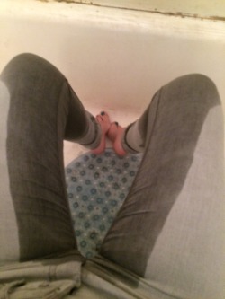 From http://jeanspee.tumblr.com/post/135440957974/justpeeingmypants-pissingkitty-result-of