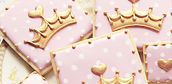 vintae:  pink and gold crown cookies by sweetambs 