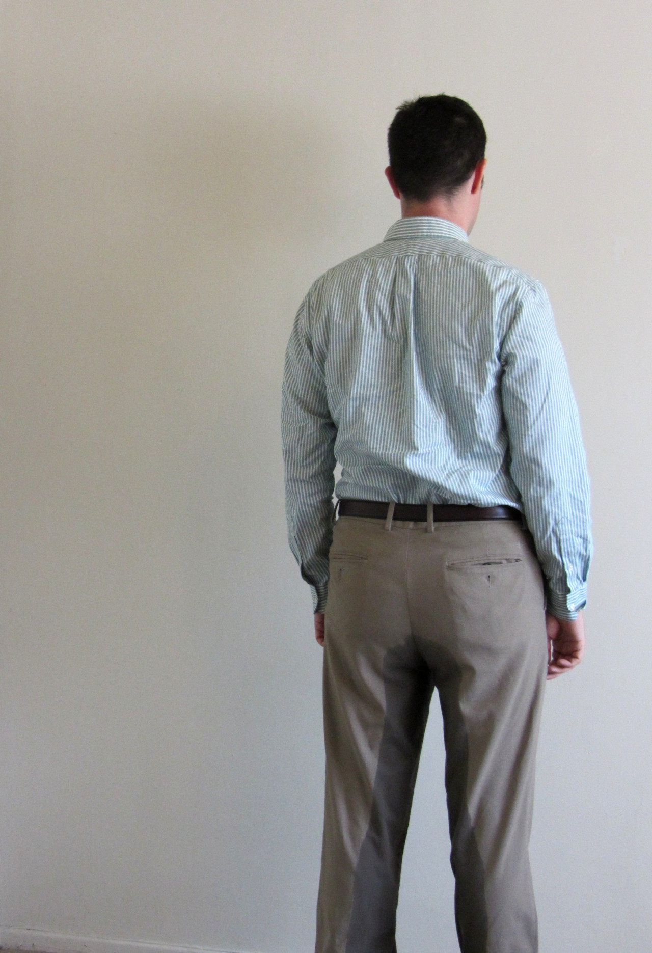 diapersrequired:  I wet my pants at work today. Though I’ve had quite a few pants-wetting