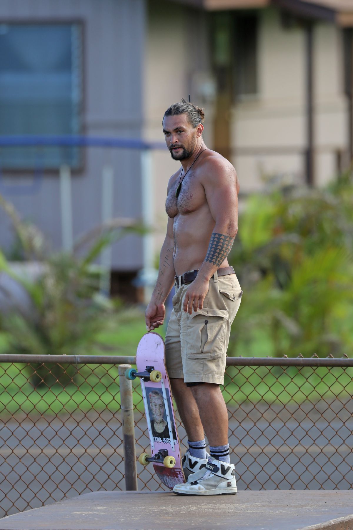 jason-the-best-momoa:    JASON MOMOA Shirtless Skateboarding in Hawaii 09/04/2015