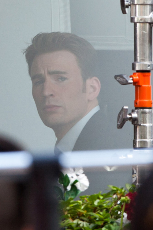 rey-leia: Chris Evans and Emily VanCamp after filming a funeral scene for ‘Captain America: Civil War’ 