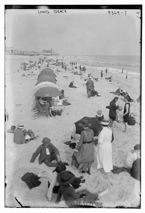 onceuponatown:Long Beach, Long Island. New York. Between ca. 1900 - 1915. 