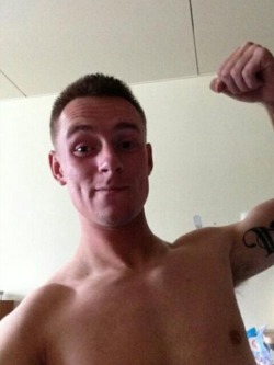 str8guysexposed:  James - 21 from Sydney,