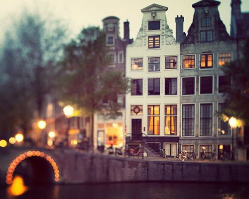 XXX reynoldsdee:  Amsterdam by Irene Suchocki    photo