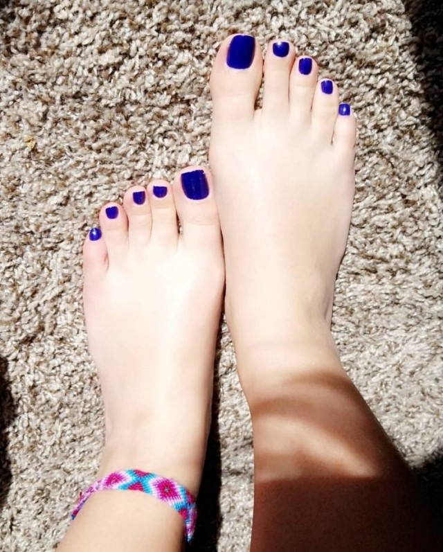 Delicious Female Feet Some Cute Young Beautiful