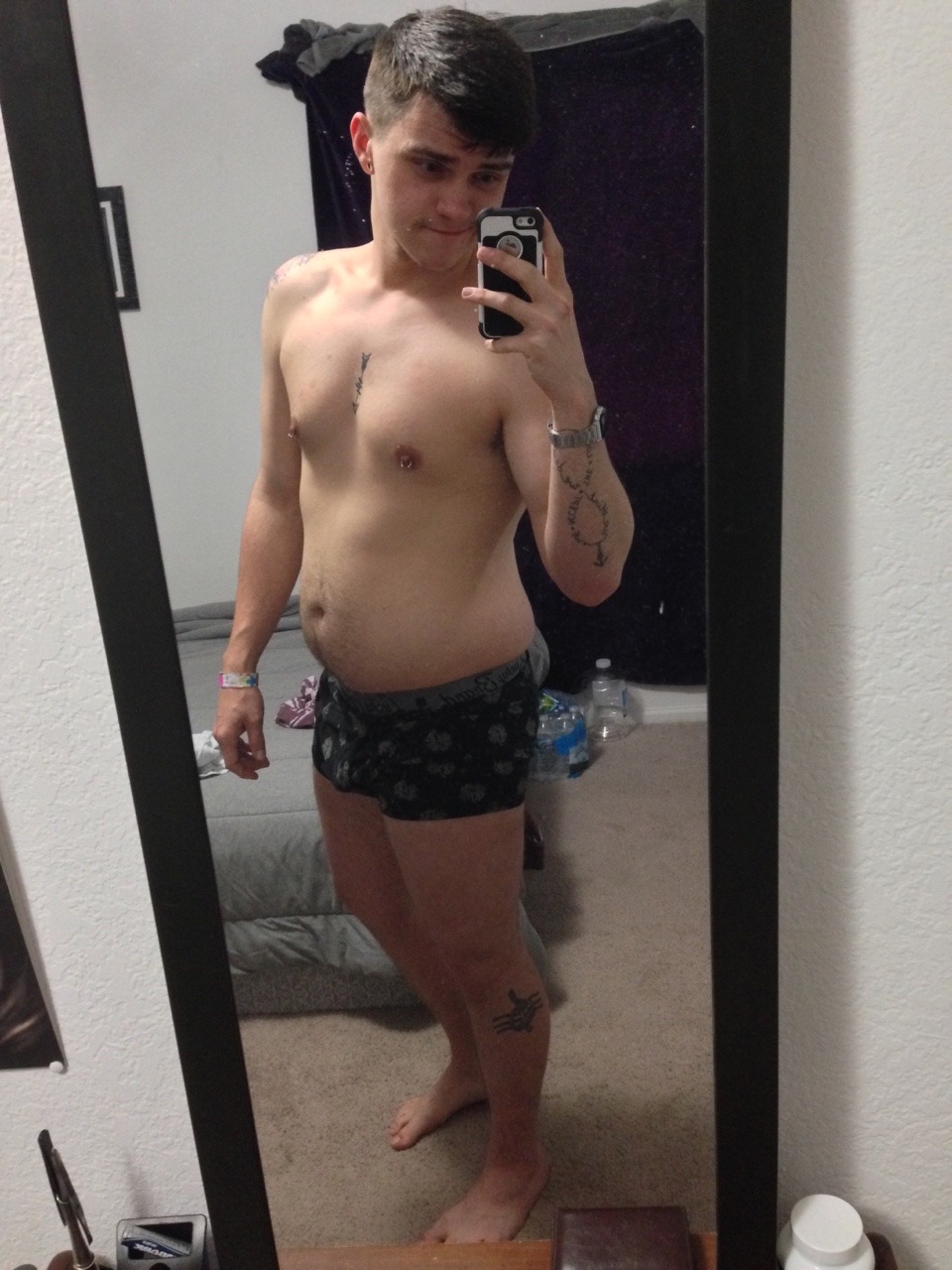 thatoneguy9892:  A belly &amp; undies post, as promised 😁😁😁