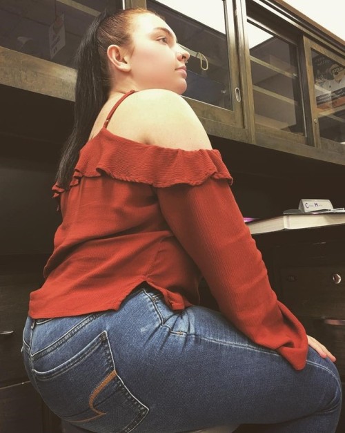 pawgcommander:IG: @nicole_jane6  