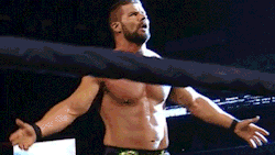 5starguys:  Bobby Roode’s beautiful ass….  