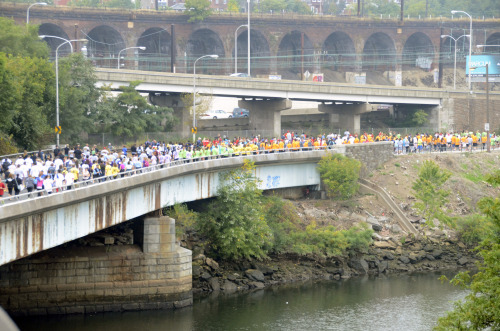 outofthedarknesswalks:  Photos from the 2013 Philadelphia Out of the Darkness Walk. Learn more at http://afsp.donordrive.com/event/philadelphia