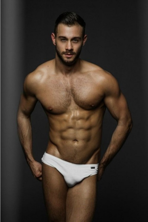 aworldofmenz:  boisrbeautiful:  BoisRBeautiful:  A World of Menz 