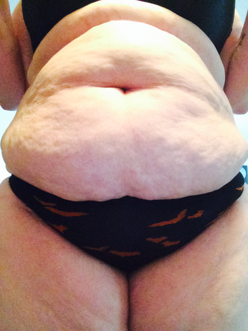 ifoundthecure:  Got some cute Halloween undies ☺️ figured I’d take some cute pics in them 💀👻🎃