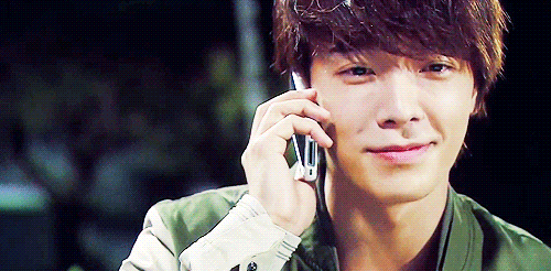 dailyhae:  When you smile, the whole world stops to stare for a while~♪ 