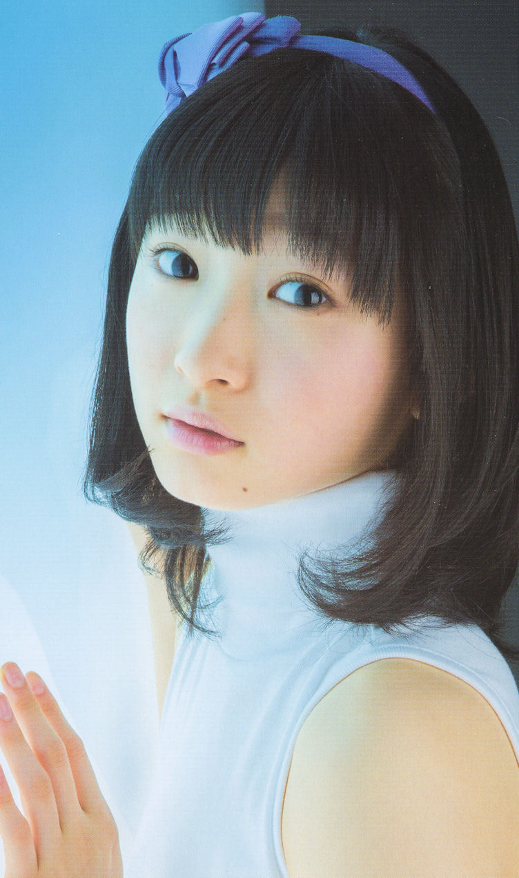 idolsandhollywood:   Juice=Juice - UTB  Source. 