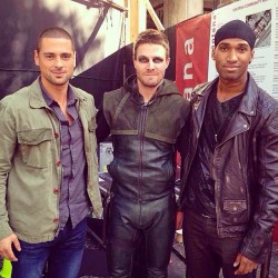 sarahsassafras13:jr8ramirez: Two Canucks n A Cuban… Which Ones “Guilty”?!?! #Arrow #306 #TedGrant #Issac #GoodPeeps