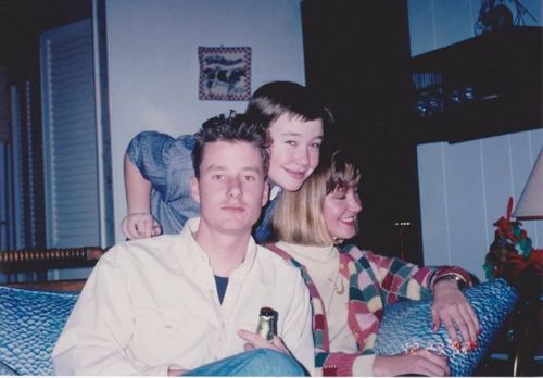 uncomfortably-uncatagorizable:  myownjukeboxx:  Matt, Tom, Rachel. 1992. #throwbackthursday  (Mistaken for Strangers Facebook page)  He looks just like this guy at my school and I’m so scared   What a fucking babe.