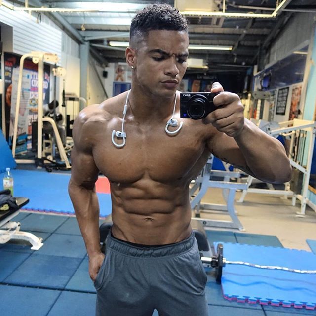   Elton Pinto Mota   