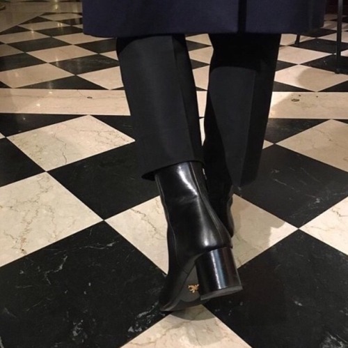 rvggz: Prada