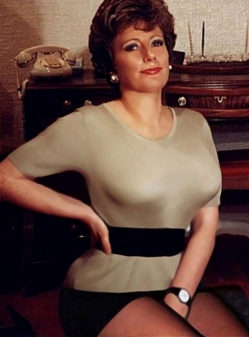 moyra-pix: Moyra showing off the goods ….. moyra-pix.tumblr.com