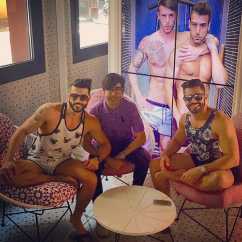 malefeed:  harry_louis: Gracias @aprotocolo por una estancia perfecta en el #axeltwo By @axelhotels !!! El nuevo hotel esta genial!!! #axeltwo #axelhotel #axelbarcelona #holidays Thanks @aprotocolo for such a great welcome at the #axeltwo by @axelhotels
