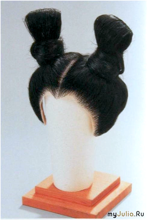 jeannepompadour:Japanese hairstyles from the Asuka period (538-710 or 592-645)