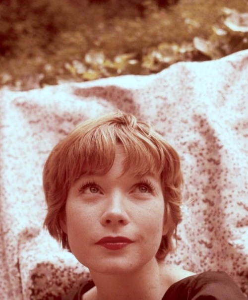 summers-in-hollywood:Shirley MacLaine, 1950s. Photo taken by Peter Basch